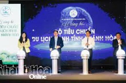 Khánh Hòa công bố bộ tiêu chuẩn du lịch xanh