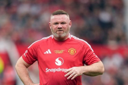 Wayne Rooney chỉ trích các cầu thủ Man United