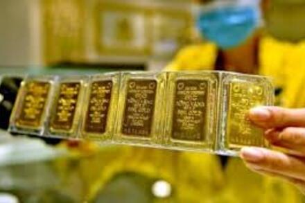 Giá vàng hôm nay 19/11 giảm 1 triệu 700 ngàn đồng, thế giới tiếp đà giảm