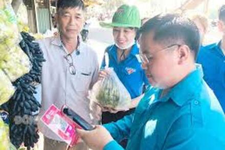 Cánh tay nối dài, giúp người dân vùng cao thụ hưởng lợi ích từ công nghệ số