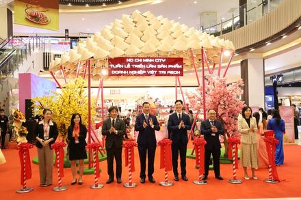 Đưa hàng Việt vào chuỗi siêu thị nước ngoài: Từ kết nối đến chinh phục