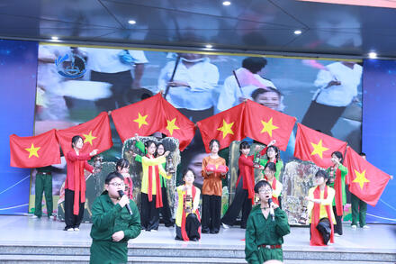 Thầy trò cùng kể chuyện lịch sử qua hình thức sân khấu hóa