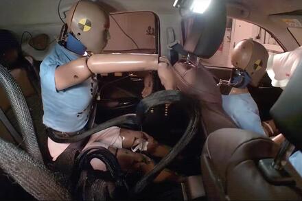 Suzuki Fronx bị đánh giá an toàn 1 sao