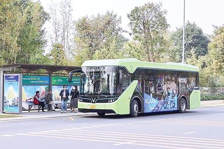 Hà Nội: Kỳ vọng cơ chế hấp dẫn để tháo gỡ vướng mắc cho việc xanh hoá xe buýt