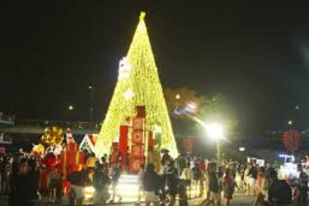 Du lịch tạo đà tăng trưởng đầu năm 2026