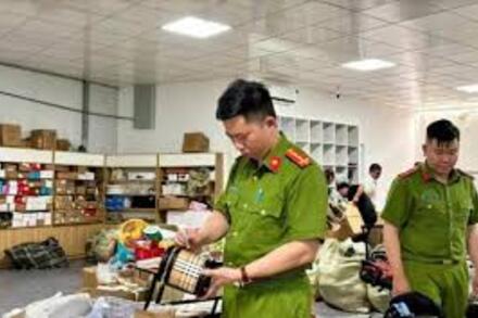 Lạng Sơn: Quyết liệt đẩy mạnh chống buôn lậu, hàng giả dịp Tết 2026