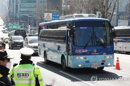 Cựu Tổng thống Hàn Quốc Yoon Suk-yeol bị tuyên án tù chung thân