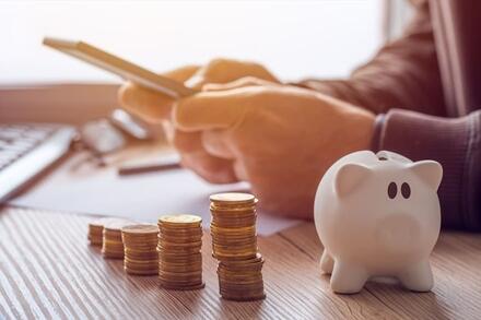 Lãi suất hấp dẫn, gửi tiết kiệm nhận "lì xì" khai Xuân