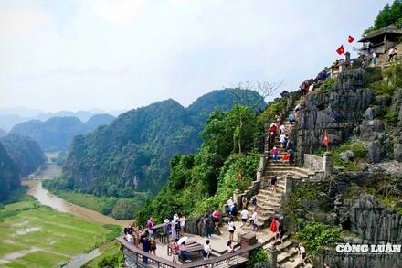 Hang Múa - “Vạn Lý Trường Thành” giữa non nước Ninh Bình