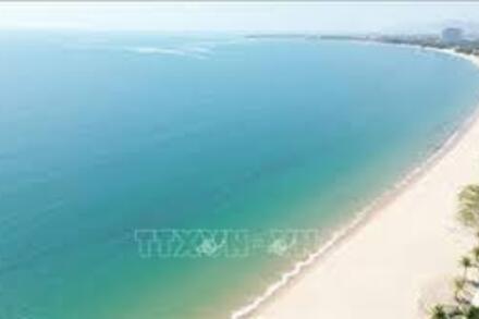 Lâm Đồng phát triển du lịch theo hướng “Một hành lang ven biển - Ba trung tâm - Đa hướng tiếp cận biển”