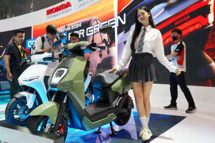 Xe máy điện Honda Icon e: Giảm giá 5 triệu, trả góp chưa đến 200.000 đồng