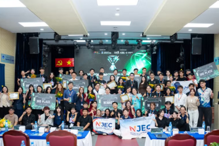 Thử thách trong 24h, sinh viên ứng dụng AI, blockchain thành giải pháp hữu ích