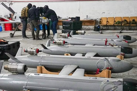 Tổng thống Zelensky gây bất ngờ khi hoãn thỏa thuận mua UAV với Mỹ