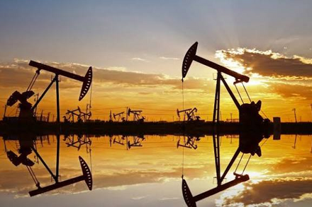 Giá dầu lao dốc hơn 8%, xuống mức thấp nhất hơn một tuần
