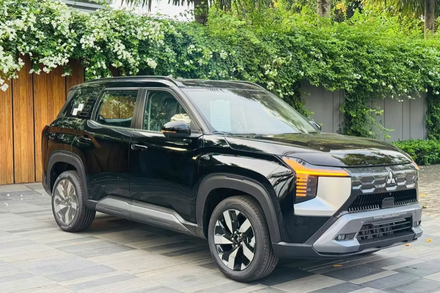 Mitsubishi Destinator giảm giá kỷ lục, giá loạt mẫu xe khác tiếp tục lao dốc