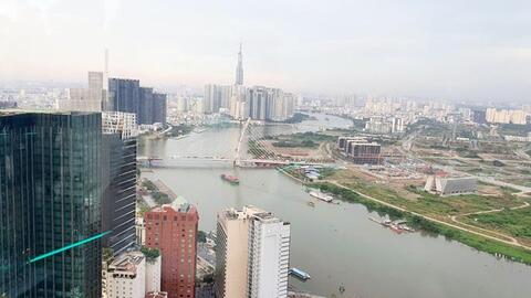 Ngân hàng siết chặt cho vay đầu tư chứng khoán, bất động sản
