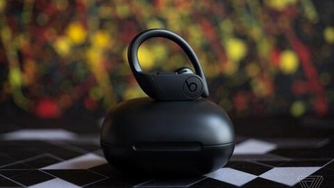 Apple tiếp tục bị kiện vì tai nghe Powerbeats Pro