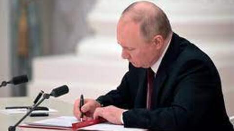 Tổng thống Putin thông báo hoạt động quân sự ở Ukraine, xuất hiện tiếng nổ gần Kiev