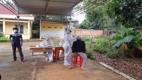 Đắk Lắk: Huy động tổ chức tôn giáo, sinh viên, nhân viên y tế nghỉ hưu tham gia chống dịch
