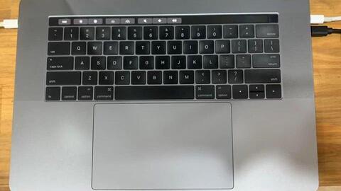 Có nên mua mâm MacBook không màn hình, giá rẻ?