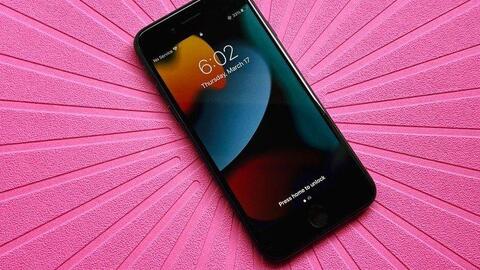 iPhone SE vừa ra mắt, Apple đã cắt giảm 20% sản lượng