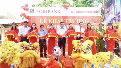 Agribank Phú Quốc khai trương thêm máy gửi, rút tiền tự động tại Gành Dầu