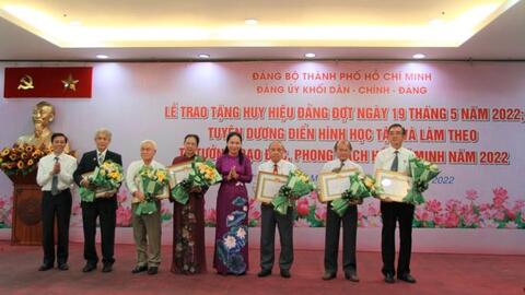 Phát huy vai trò tiên phong, gương mẫu của đảng viên