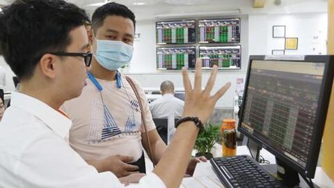 Vốn ngoại đang chờ TTCK Việt Nam được nâng hạng