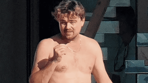 Leonardo DiCaprio khởi động 2023 bên các người đẹp diện bikini