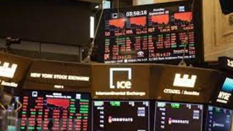 Nasdaq Composite tăng gần 6% trong tháng 5 bất chấp đà giảm trong phiên