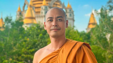 MC Phan Anh xuống tóc đi tu