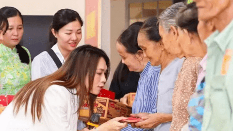 Mỹ Tâm tiết lộ "có chồng rồi"