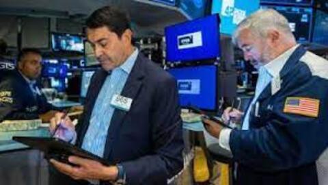 Dow Jones giảm nhẹ chờ kết quả họp của Fed
