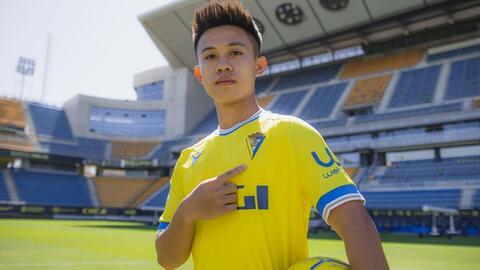 Cầu thủ trẻ CLB TP HCM chia sẻ sau khoảng thời gian tập huấn tại La Liga