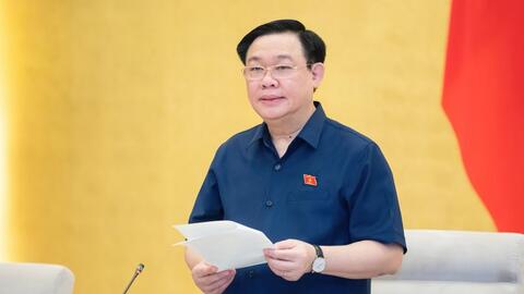 Ủy ban Thường vụ Quốc hội cho ý kiến về lộ trình cải cách tiền lương