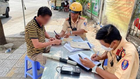 Xử lý hơn 1.000 trường hợp vi phạm trên tuyến quốc lộ 1