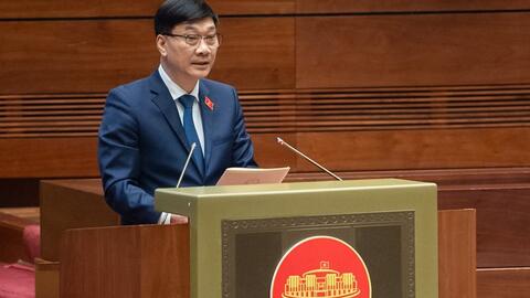 Quốc hội thảo luận về quy định kiểm soát đặc biệt khi ngân hàng bị rút tiền hàng loạt
