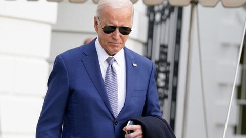Tổng thống Biden thừa nhận không thể ngăn chặn Houthi trên biển Đỏ