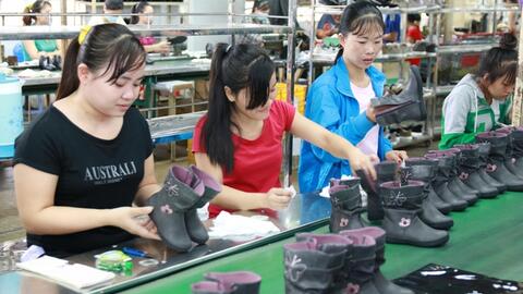 Chính sách BHXH, lương hưu năm 2024 cán bộ, công chức, người lao động cần biết
