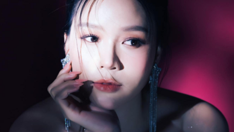 Showbiz Việt: Những người đẹp chờ đón "rồng con"!