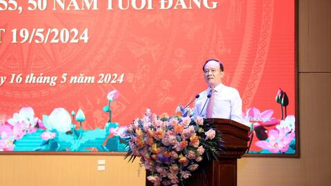 170 đảng viên huyện Mê Linh nhận Huy hiệu Đảng đợt 19/5