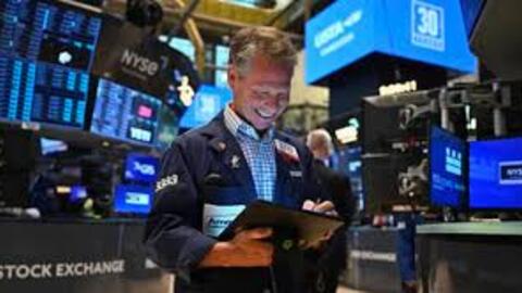 Dow Jones lập kỷ lục mới