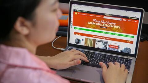 Thương mại điện tử bước vào cuộc chiến mới (*): Ứng phó cơn lốc hàng giá rẻ