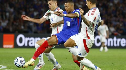 Phong độ kém, Kylian Mbappe bị gạch tên ở đội tuyển Pháp
