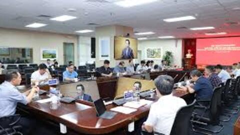 Gần 1.200 cán bộ, đảng viên thuộc Đảng bộ EVN tham gia Hội nghị toàn quốc quán triệt, triển khai tổng kết việc thực hiện Nghị quyết số 18-NQ/TW và một số nội dung quan trọng