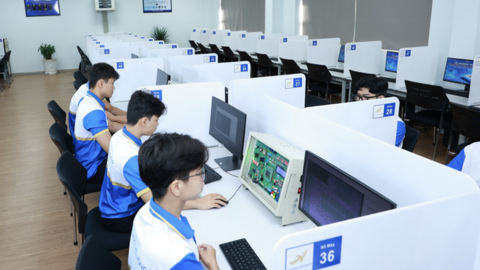 Trường ĐH Lạc Hồng đưa vào hoạt động phòng thực hành vi mạch bán dẫn