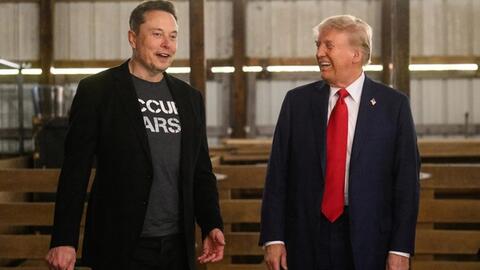 Tỉ phú Elon Musk có "thân phận đặc biệt", đang "tích lũy quá nhiều quyền lực"