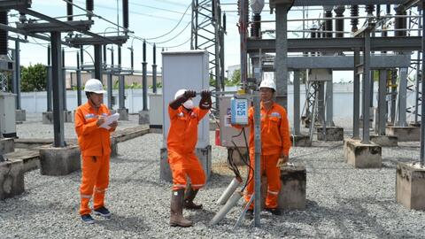 Trong 5 ngày, EVNSPC đóng điện 10 công trình lưới điện 110kV