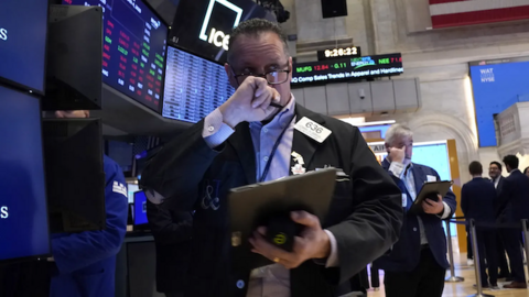 Dow Jones giảm tiếp hơn 700 điểm giữa nỗi lo chiến tranh thương mại toàn cầu
