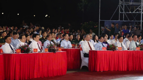 Tổng Bí thư Tô Lâm và lãnh đạo Đảng, Nhà nước dự chương trình nghệ thuật "Người là Hồ Chí Minh"